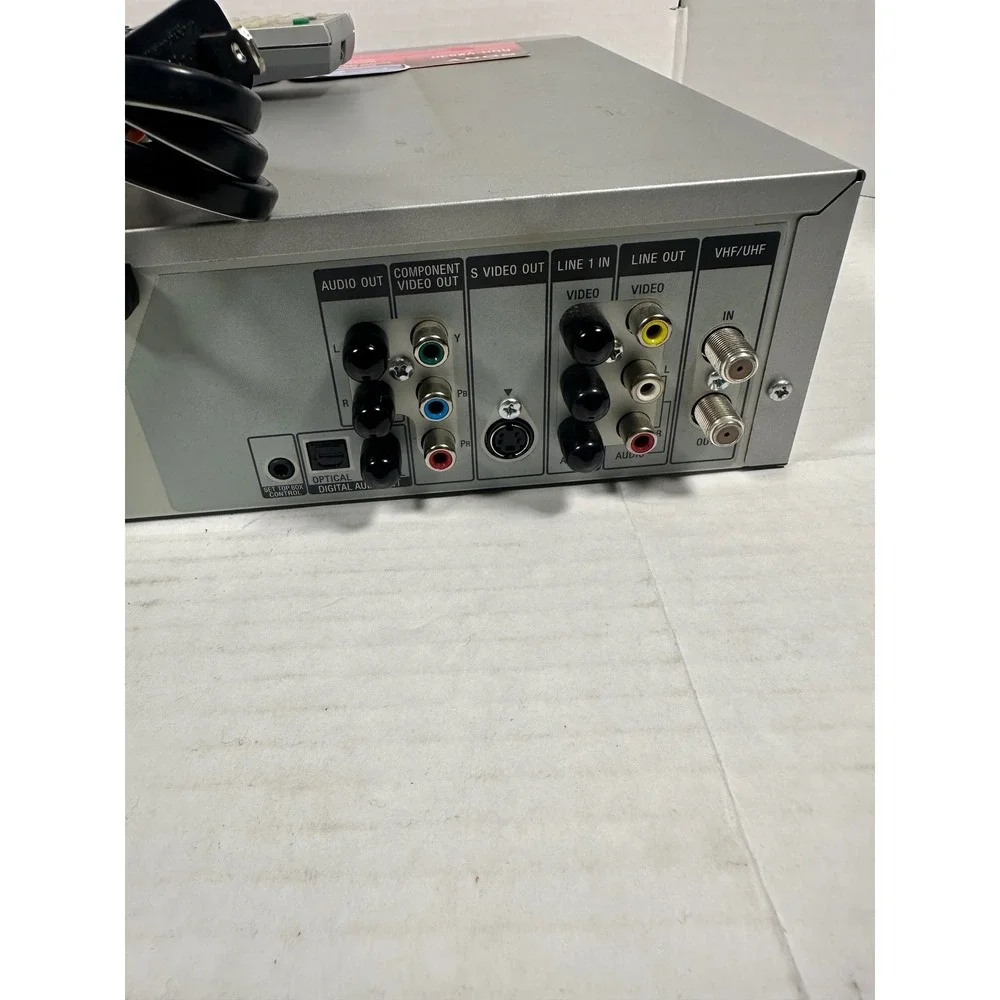 Sony RDR-VX530 DVD Recorder VCR Combo Silver One-Touch Dubbing with Remote